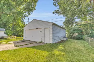 270 Pasadena, Elyria, OH 44035 - Photo 5