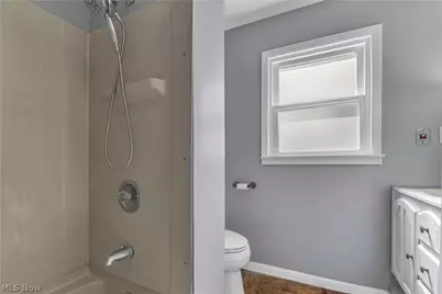 270 Pasadena, Elyria, OH 44035 - Photo 21