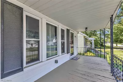 270 Pasadena, Elyria, OH 44035 - Photo 3