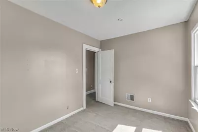 270 Pasadena, Elyria, OH 44035 - Photo 25