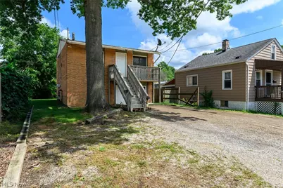 2045-2047 20th Street SW, Akron, OH 44314 - Photo 3