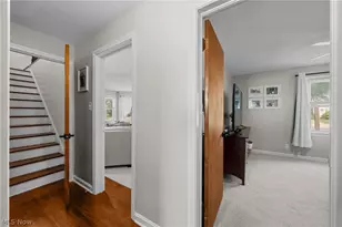 272 S Hawkins Ave, Akron, OH 44313 - Photo 33