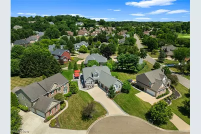 6467 Friarwood Circle NW, Canton, OH 44718 - Photo 3
