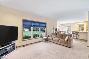3883 Cromford Cir NW, Uniontown, OH 44685 - Photo 5