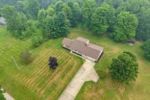 11187 Taylor May Rd, Chagrin Falls, OH 44023 - Photo 9