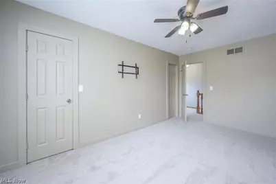 835 Yorkshire Drive, Ravenna, OH 44266 - Photo 7