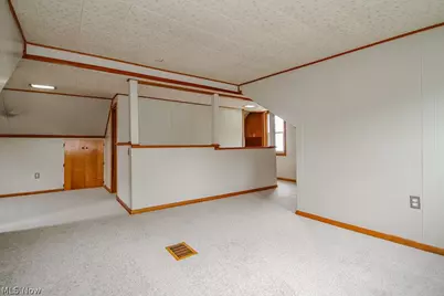 262 E 323rd Street, Willowick, OH 44095 - Photo 27
