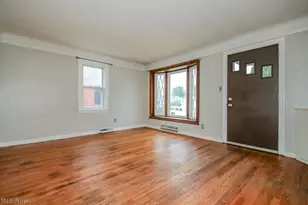 262 E 323rd St, Willowick, OH 44095 - Photo 5