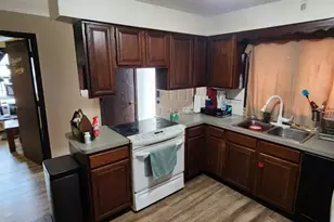 245 7th St, Elyria, OH 44035 - Photo 13
