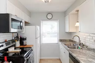 521 Cambridge Ave, Elyria, OH 44035 - Photo 13