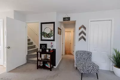 521 Cambridge Avenue, Elyria, OH 44035 - Photo 17