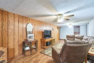 1865 Hartville Rd, Mogadore, OH 44260 - Photo 15