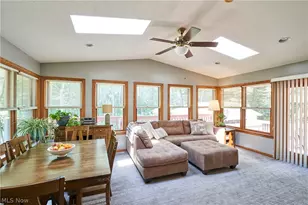 1865 Hartville Rd, Mogadore, OH 44260 - Photo 7