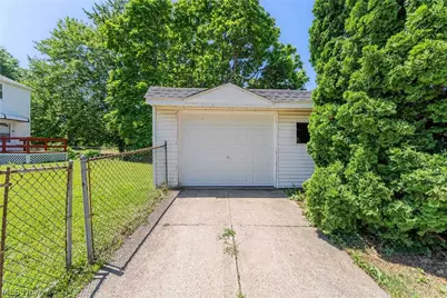 19211 Mohican Avenue, Loveland, OH 44119 - Photo 29