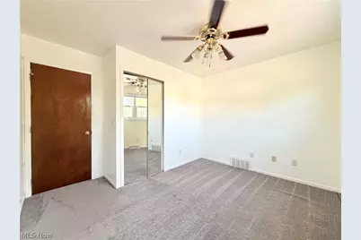 2051 Randall Street, Lorain, OH 44052 - Photo 25