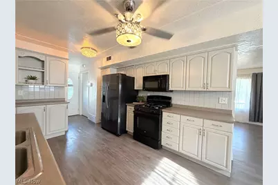 2051 Randall Street, Lorain, OH 44052 - Photo 7