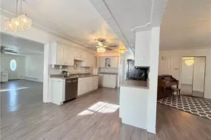 2051 Randall St, Lorain, OH 44052 - Photo 9