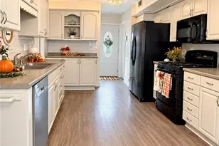 2051 Randall St, Lorain, OH 44052 - Photo 9