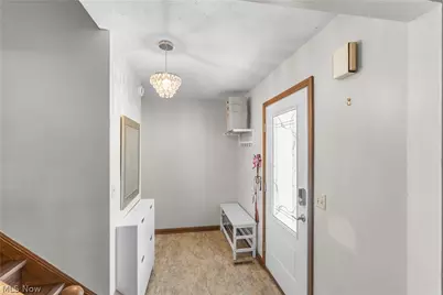 8121 Yorkshire Drive, Mentor, OH 44060 - Photo 9