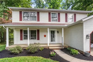 8121 Yorkshire Dr, Mentor, OH 44060 - Photo 3