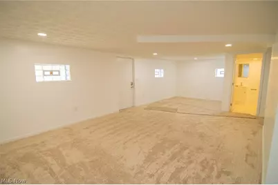315 Nimitz Avenue, Wintersville, OH 43953 - Photo 33