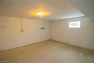 315 Nimitz Ave, Wintersville, OH 43953 - Photo 39