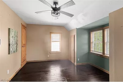 2030 W 100th Street, Oakwood, OH 44102 - Photo 9