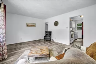1276 Frederick Blvd, Akron, OH 44320 - Photo 9