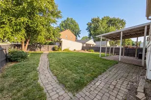 6437 Westminster Dr, Loveland, OH 44129 - Photo 21
