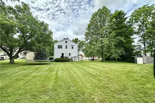 8026 Elm St, Garrettsville, OH 44231 - Photo 9