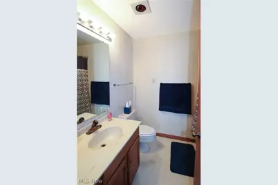 2594 E Sun Valley Drive #204, Port Clinton, OH 43452 - Photo 9