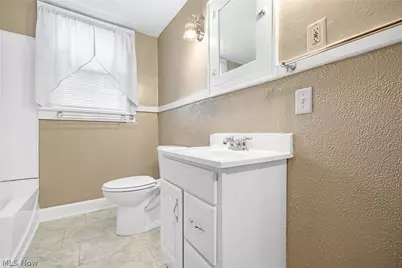 909 Brown Avenue NW, Canton, OH 44703 - Photo 27