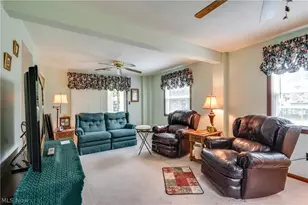 1183 Aberth Dr, Akron, OH 44320 - Photo 7