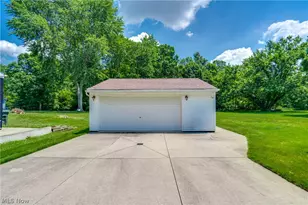 1183 Aberth Dr, Akron, OH 44320 - Photo 25
