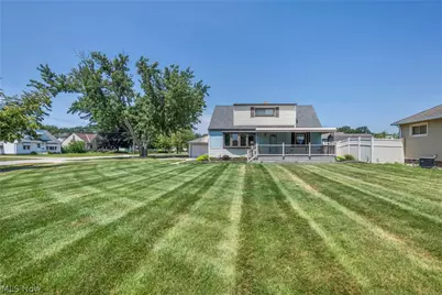 3929 E 365th Street, Willoughby, OH 44094 - Photo 3