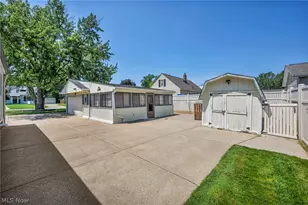 3929 E 365th St, Willoughby, OH 44094 - Photo 5