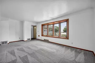 3929 E 365th St, Willoughby, OH 44094 - Photo 13