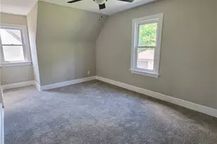 239 Hollywood Blvd, Steubenville, OH 43952 - Photo 17