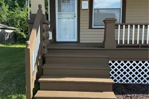 11824 Honeydale Ave, Loveland, OH 44120 - Photo 5