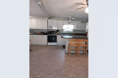 22177 Alden Avenue, Alliance, OH 44601 - Photo 9