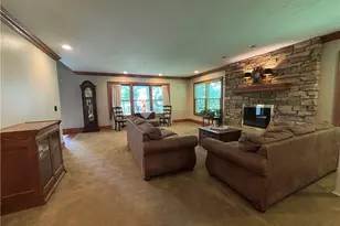 385 Cochran Rd, Aurora, OH 44202 - Photo 9