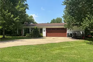 385 Cochran Rd, Aurora, OH 44202 - Photo 3