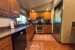 385 Cochran Rd, Aurora, OH 44202 - Photo 3