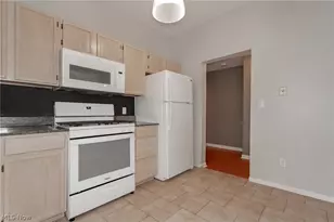11024 Detroit Ave, Loveland, OH 44102 - Photo 17