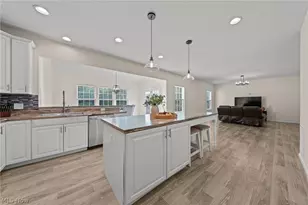 10359 Fox Hollow Cir, Twinsburg, OH 44087 - Photo 13