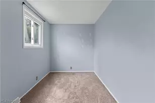 210 Arnell Ln, Steubenville, OH 43952 - Photo 13
