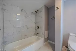 34469 Roberts Rd, Eastlake, OH 44095 - Photo 13