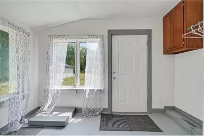 9470 Tallmadge Road, Diamond, OH 44412 - Photo 35