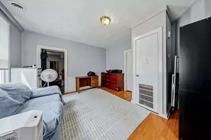 1926 W 57th St, Loveland, OH 44102 - Photo 5