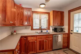 2116 Newton St, Akron, OH 44305 - Photo 11